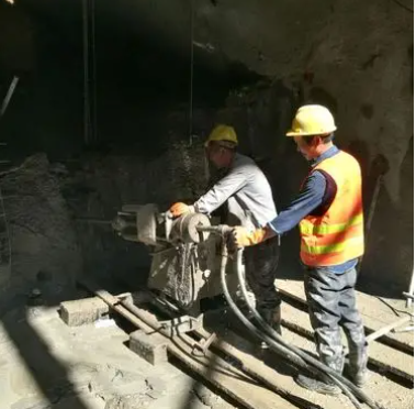 南谯水下抗分散灌浆料特点 水下不分散注浆料介绍